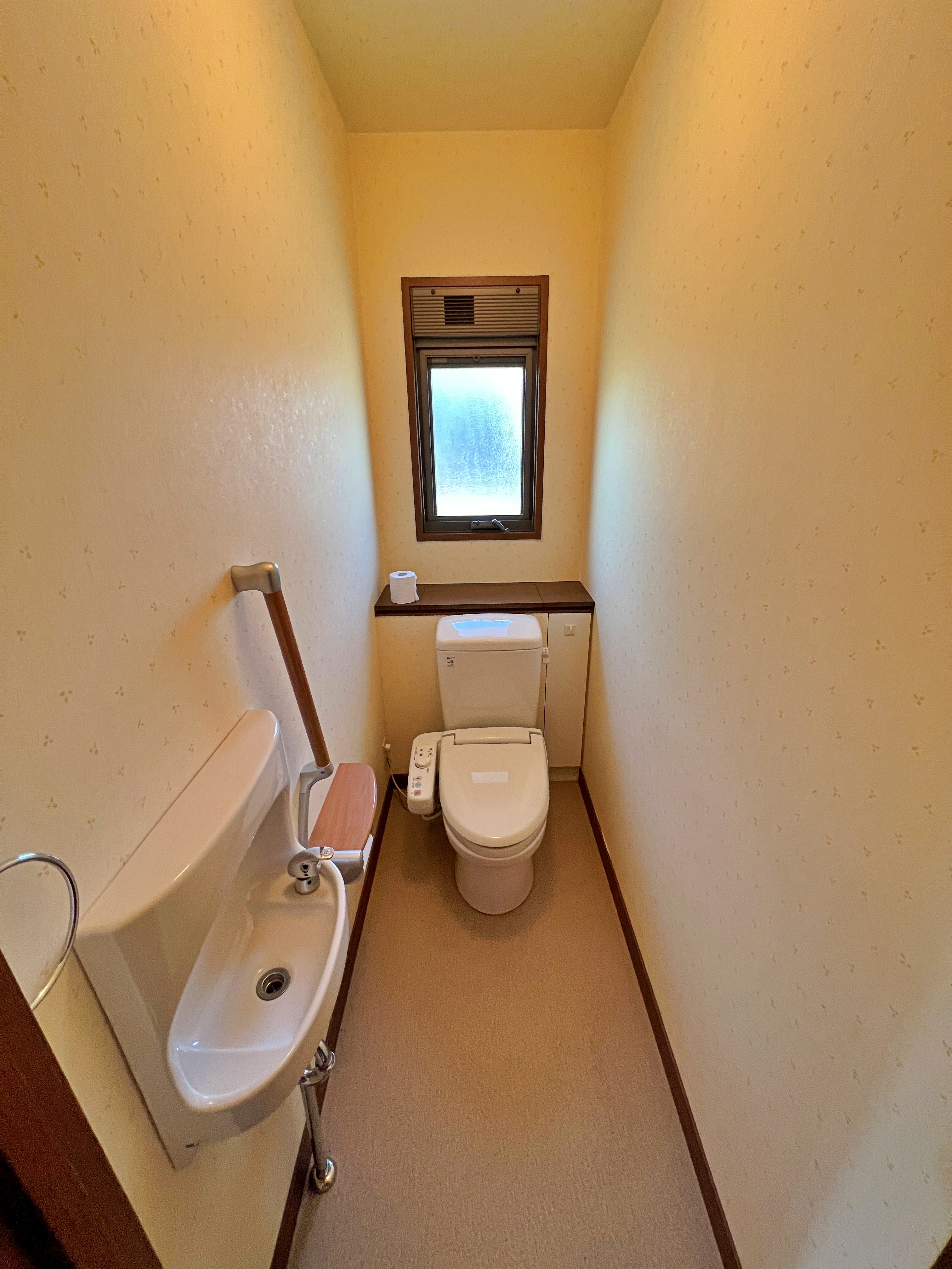 トイレをリフォーム致しました。